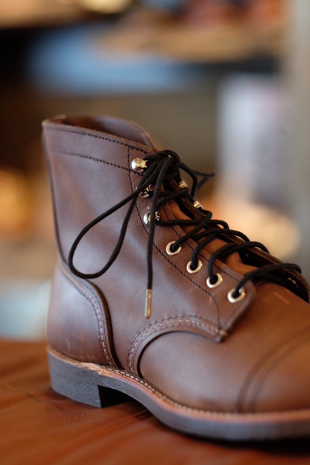 Kuroiwa (黒岩) – Blackstone Round Boot Lace