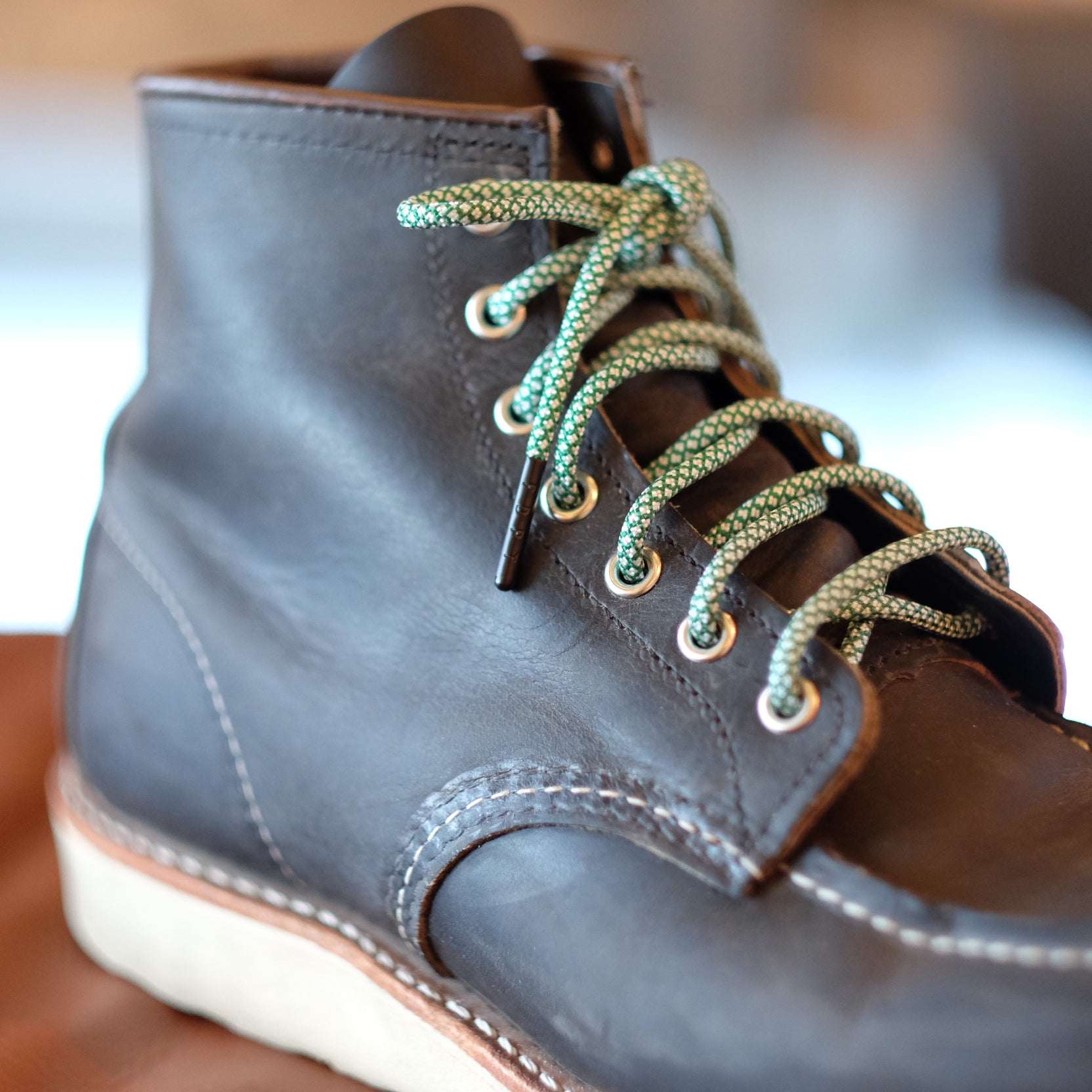 Tile Green Paracord Laces - Kawaramidori (瓦緑)