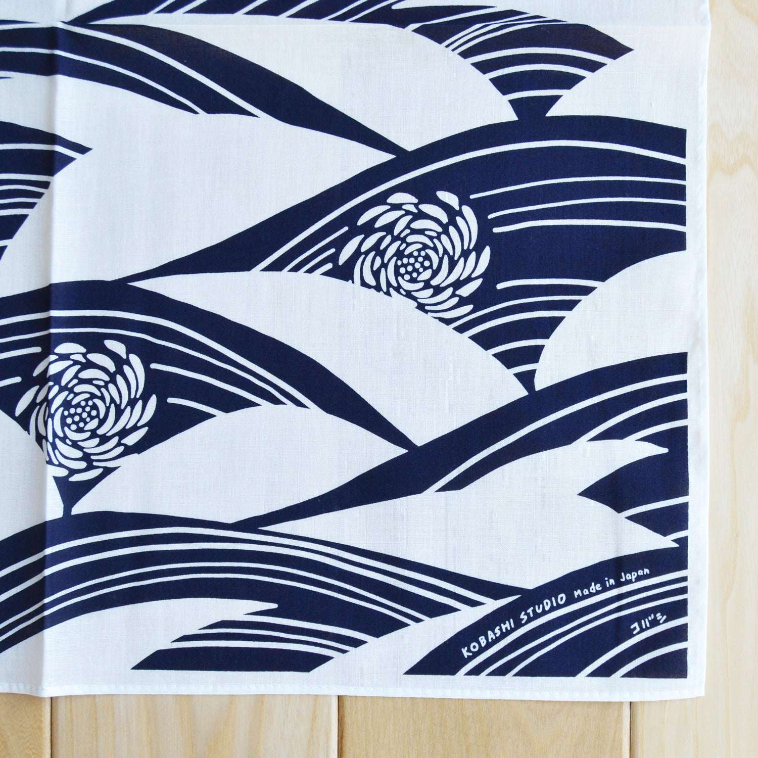 Japanese Chrysanthemum Bandana in White and Navy “Kiku-sui”