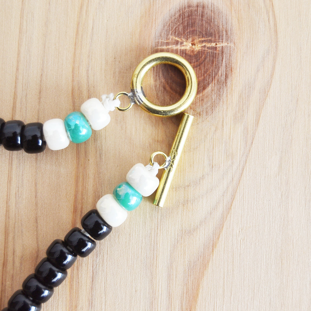 Japanese Beads Choker Necklace 5mm Black/Off-White/Turquoise