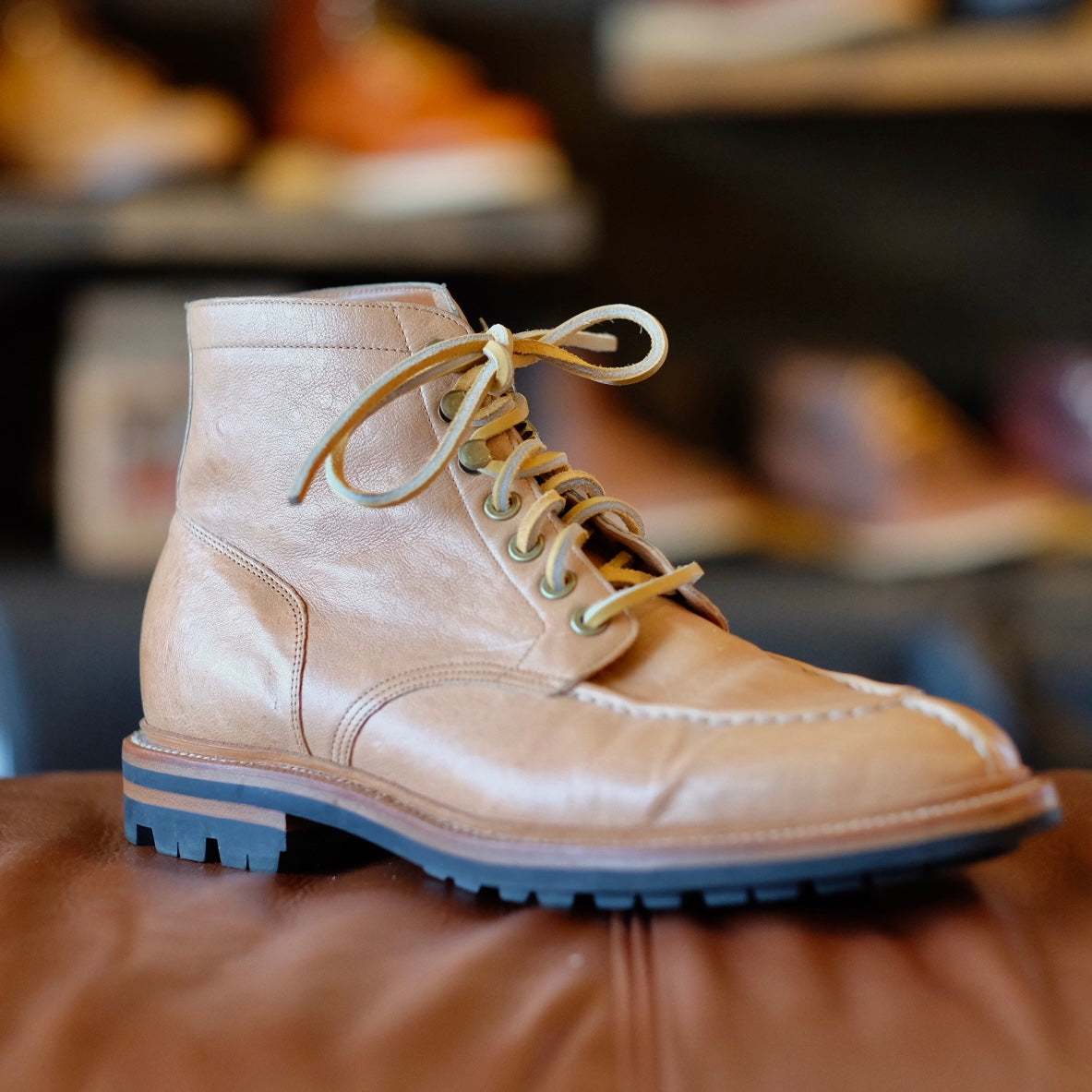Tsuchi (土) – Tan Leather Laces