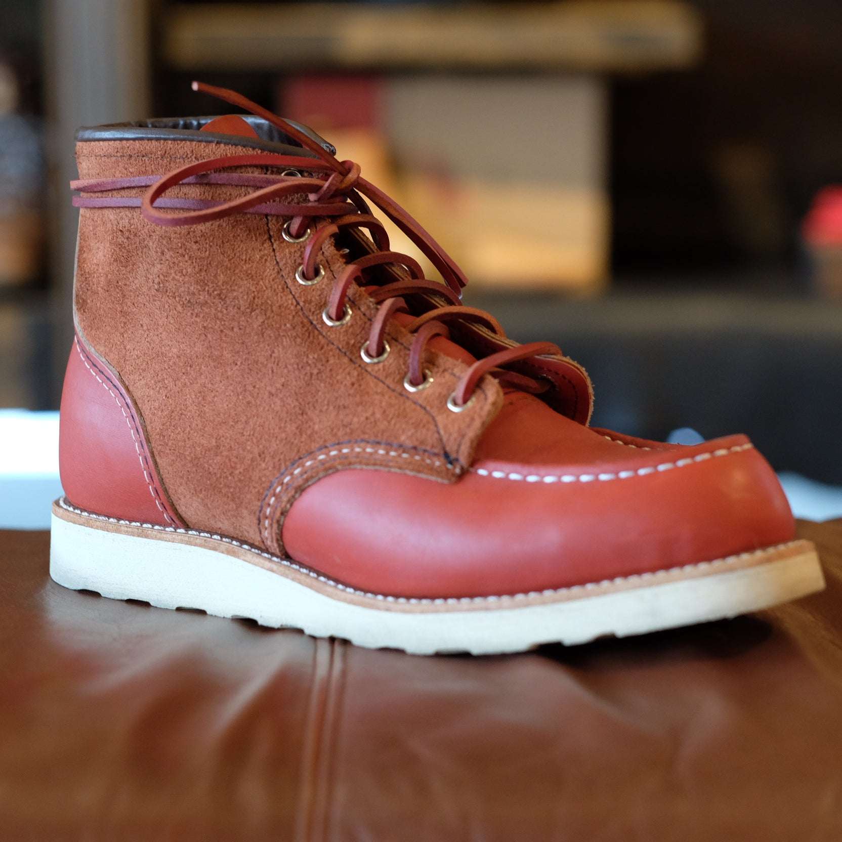Red Blossom Leather Laces - Akahana (赤花)