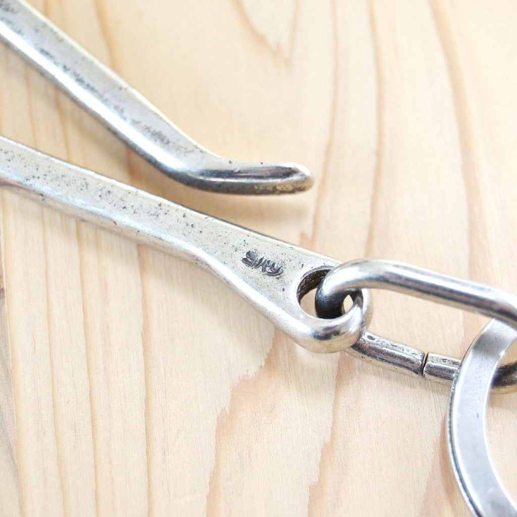 Sand Casted Key Hook With Flat Ring – Silver Plated