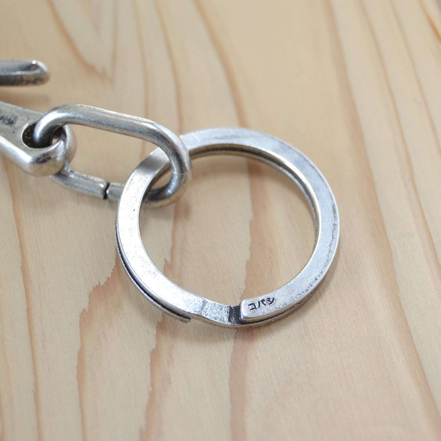Sand Casted Key Hook With Flat Ring – Silver Plated