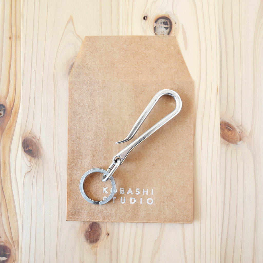 Sand Casted Key Hook With Flat Ring – Silver Plated