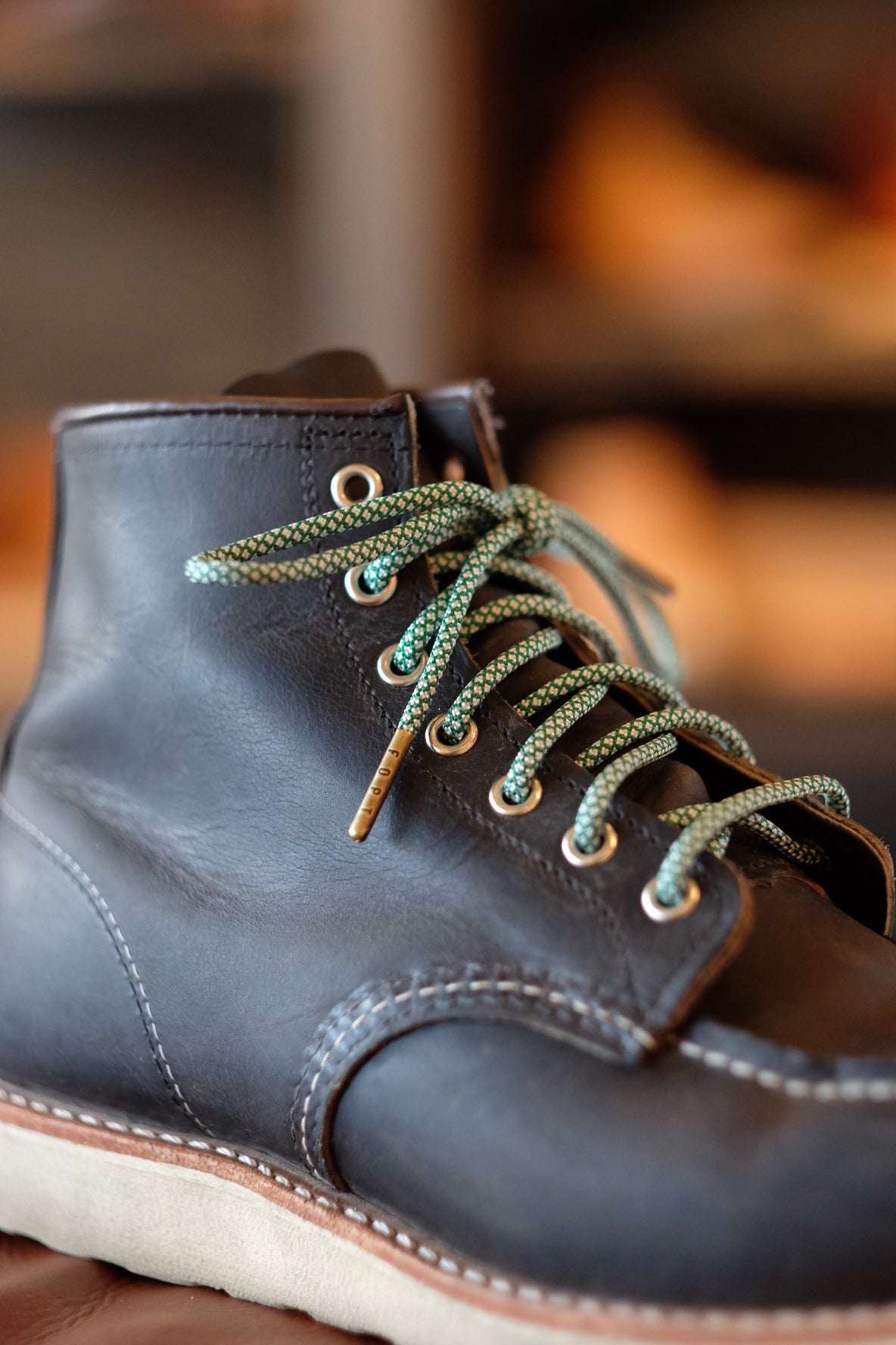 Tile Green Paracord Laces - Kawaramidori (瓦緑)