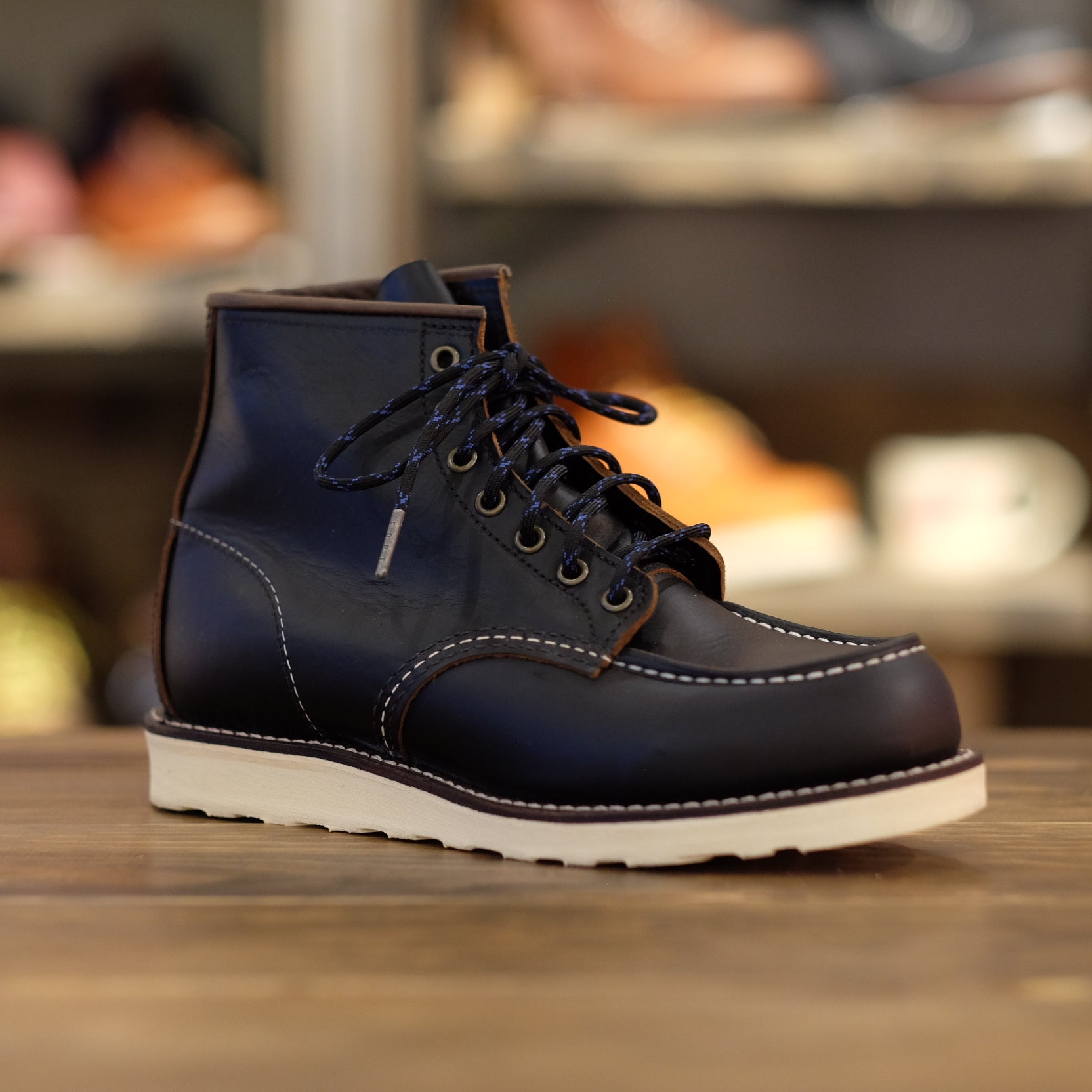 Kurogiri (黒霧) – Black Mist