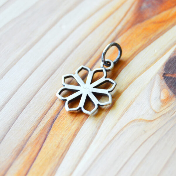 8 Petals Kikumon Charm Large “Yatsu-Giku Sukashi” Silver 925