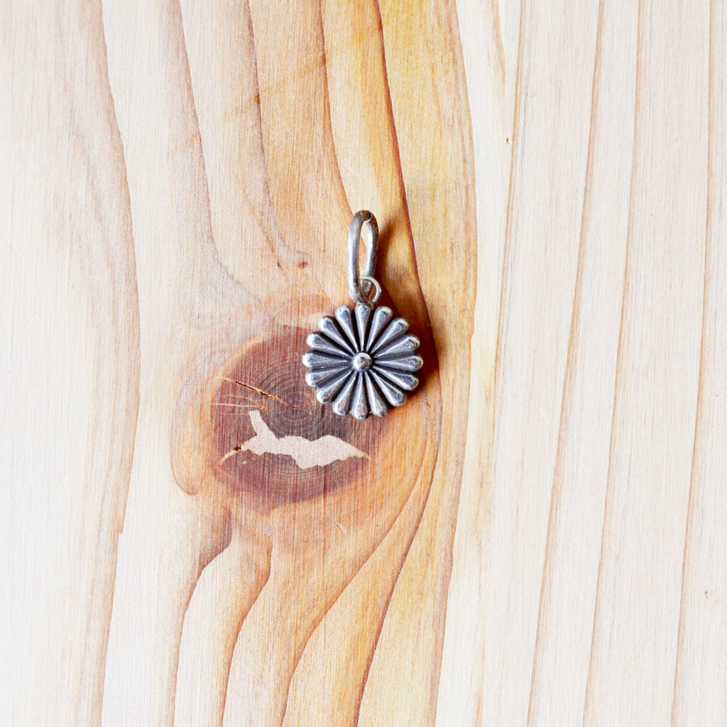Kikumon Charm Small 925 Silver